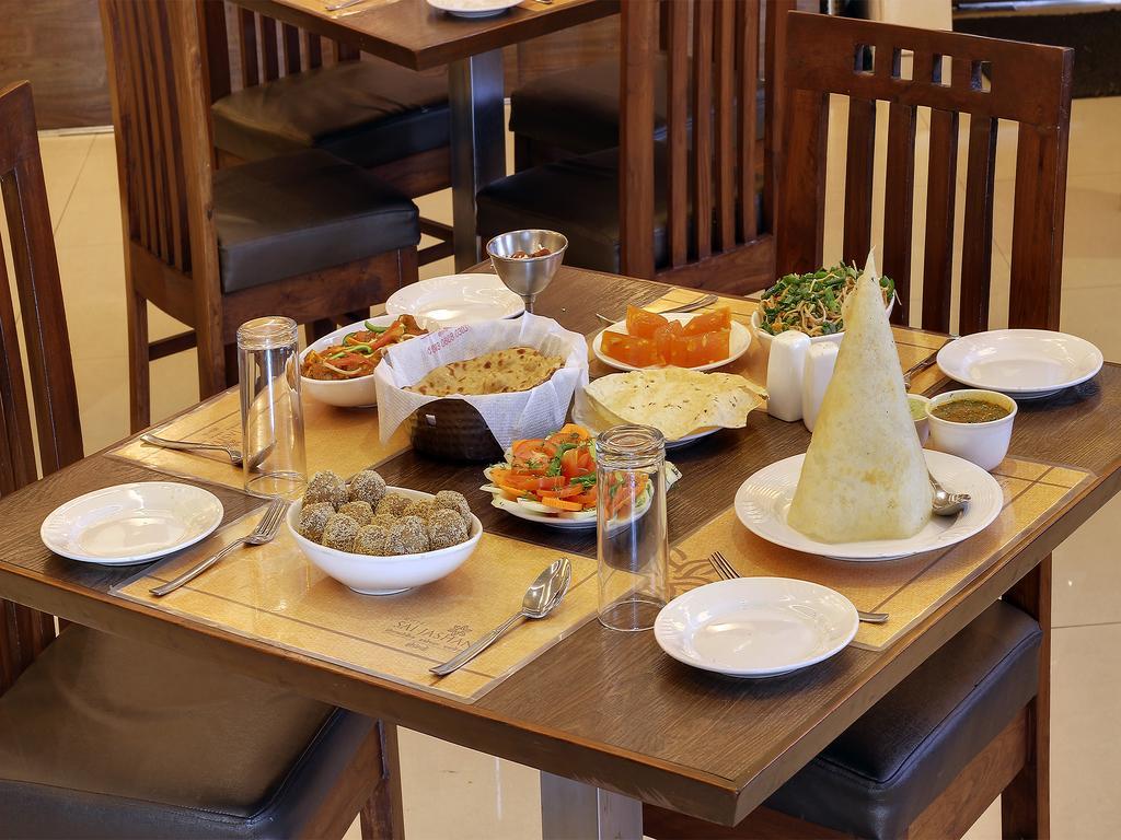 Hotel Sai Jashan Shirdi - Where Blessings & Comfort Meet Экстерьер фото