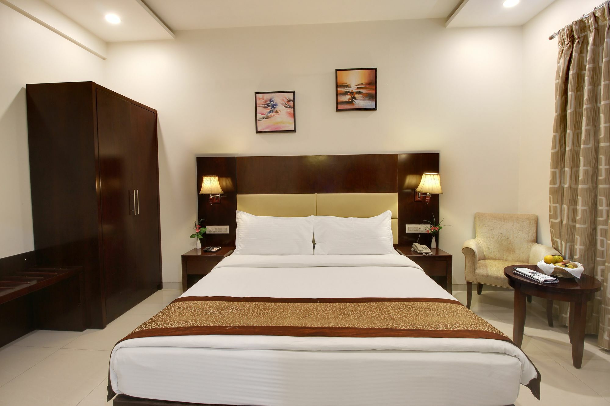 Hotel Sai Jashan Shirdi - Where Blessings & Comfort Meet Экстерьер фото